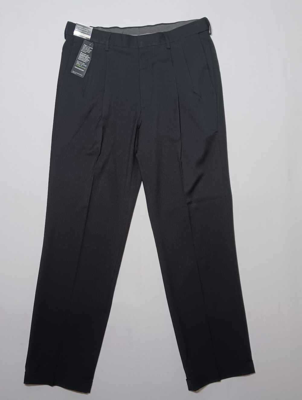 Haggar Premium Comfort Dress Pant 34x32 Black Classic Fit Pleated NWT